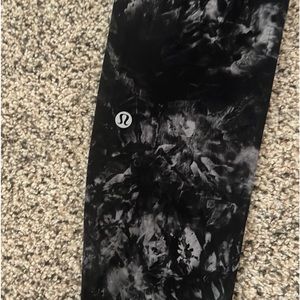Lululemon Instill HR Tight 25”